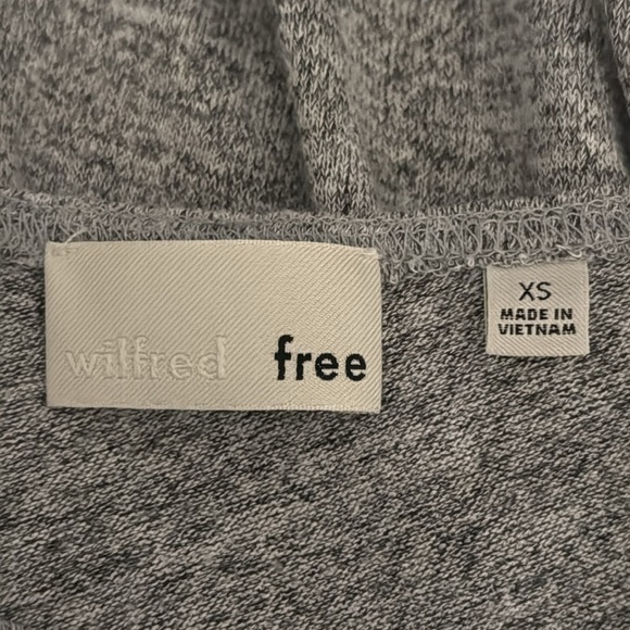 Aritzia Wilfred Free Heather Gray Cynda Dress
Asymmetrical Sleeve Mini Size XS‎ - Picture 5 of 8